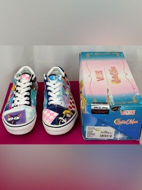 Vans Unisex Sailor Moon Anime Lace Up Sneaker Youth US 3/Euro 34 Original Box
